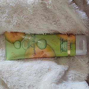 Bath and Body Works Body Cream 8oz.